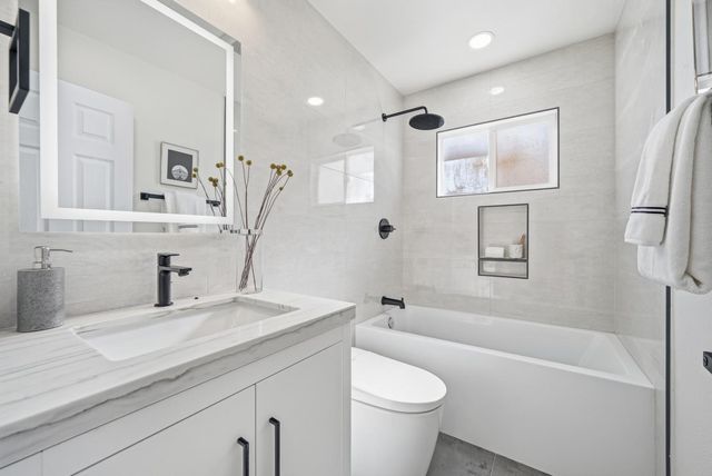 2243 Emmett Court, Santa Clara, CA 95051