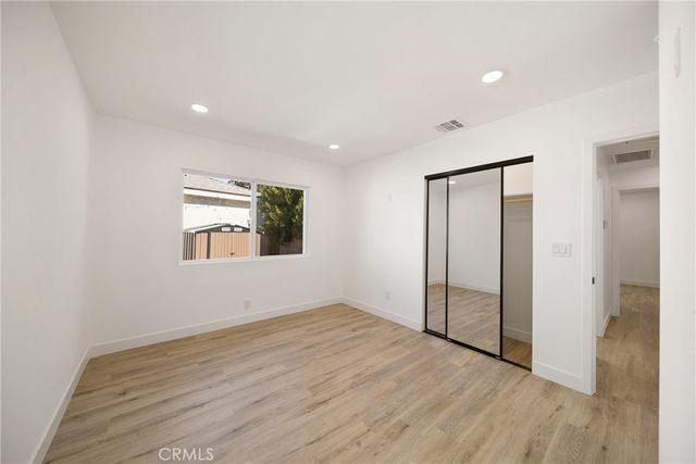 6714 Jellico, Lake Balboa, CA 91406