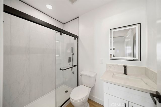 6714 Jellico, Lake Balboa, CA 91406