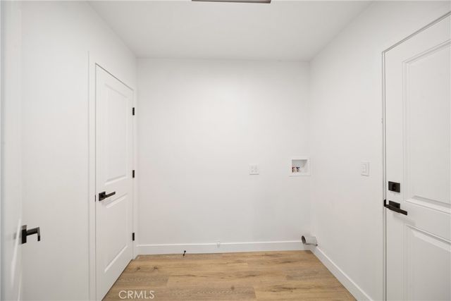 6714 Jellico, Lake Balboa, CA 91406