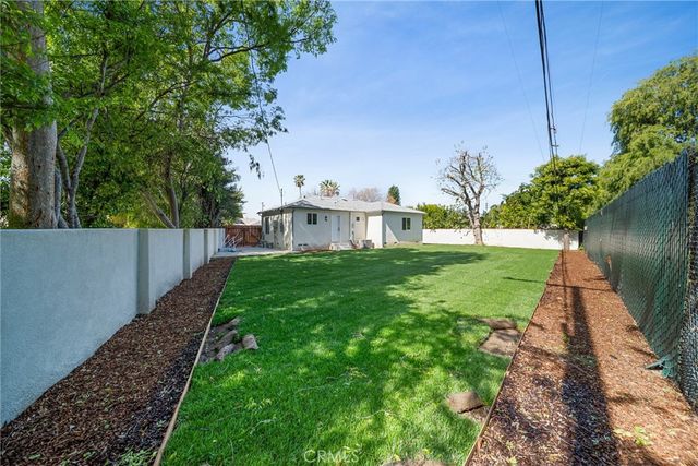 6714 Jellico, Lake Balboa, CA 91406