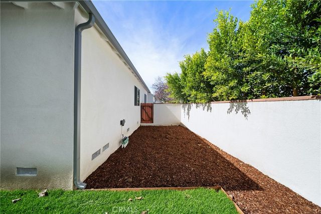 6714 Jellico, Lake Balboa, CA 91406