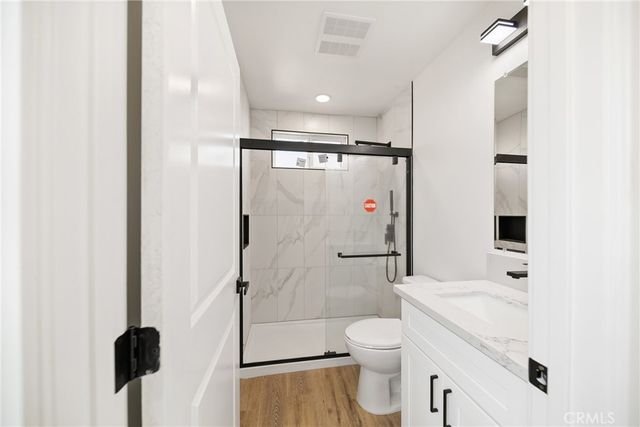 6714 Jellico, Lake Balboa, CA 91406