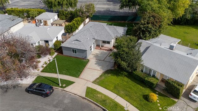 6714 Jellico, Lake Balboa, CA 91406