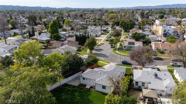 6714 Jellico, Lake Balboa, CA 91406