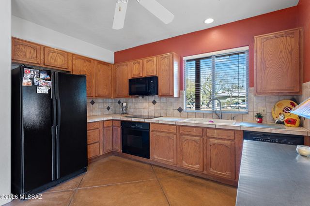 1344 Renfrew Place, Tucson, AZ 85719