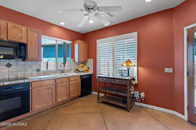 1344 Renfrew Place, Tucson, AZ 85719