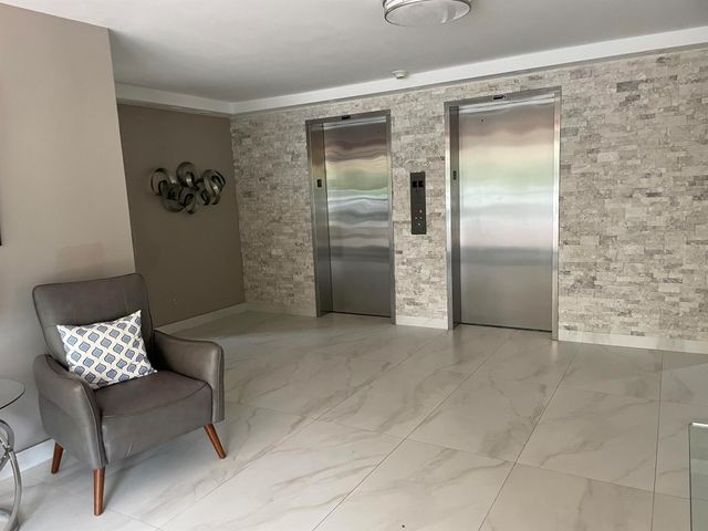 2851 S Palm Aire Drive 101, Pompano Beach, FL 33069