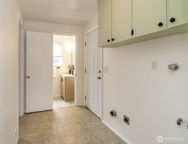 618 21st Street SE, Puyallup, WA 98372