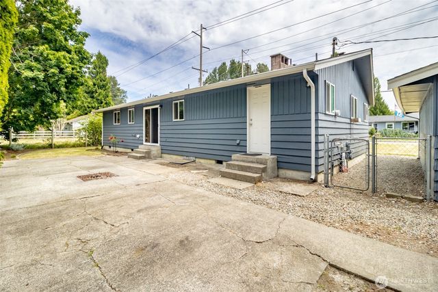 618 21st Street SE, Puyallup, WA 98372