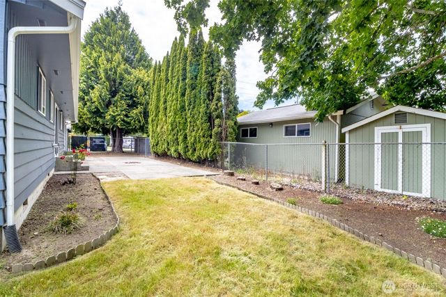 618 21st Street SE, Puyallup, WA 98372