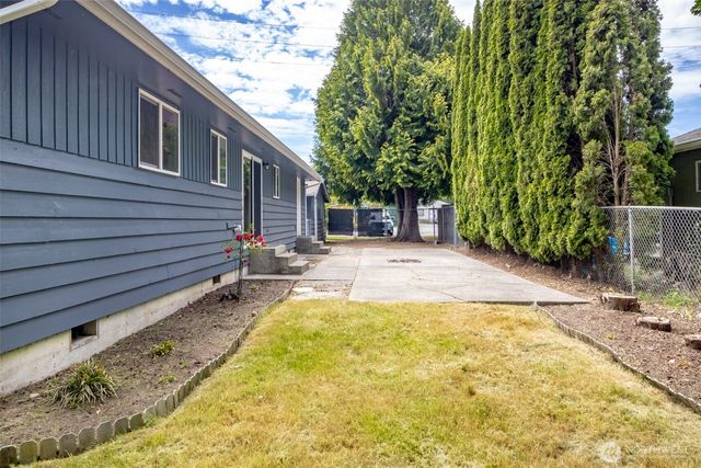 618 21st Street SE, Puyallup, WA 98372