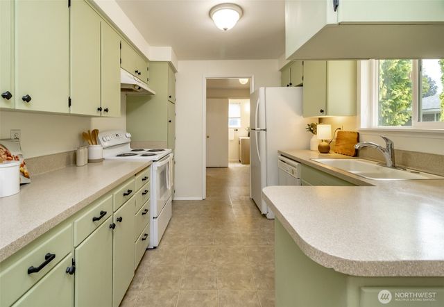 618 21st Street SE, Puyallup, WA 98372