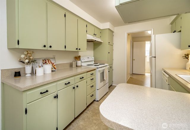 618 21st Street SE, Puyallup, WA 98372