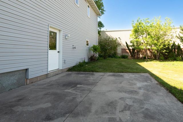 124 S CUSTER STREET, Brillion, WI 54110