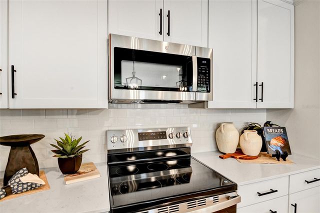 6085 RIVER FARM AVENUE, St Cloud, FL 34772