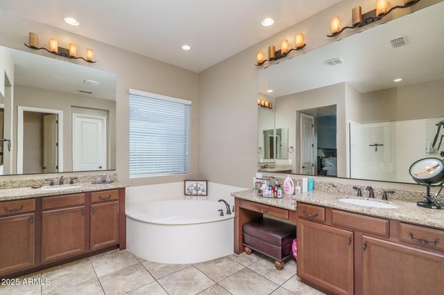 9358 W ROBIN Lane, Peoria, AZ 85383