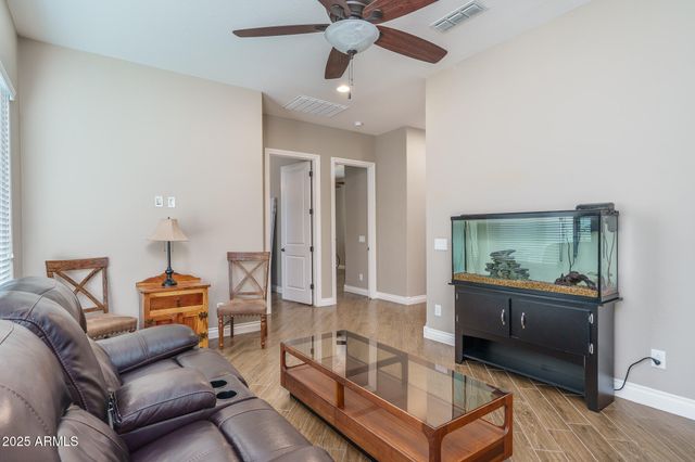 9358 W ROBIN Lane, Peoria, AZ 85383