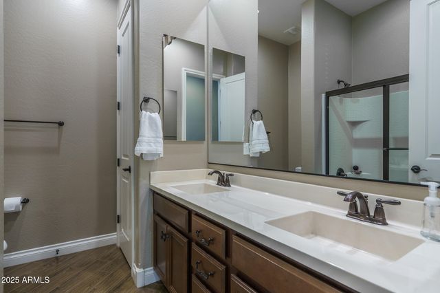 9358 W ROBIN Lane, Peoria, AZ 85383