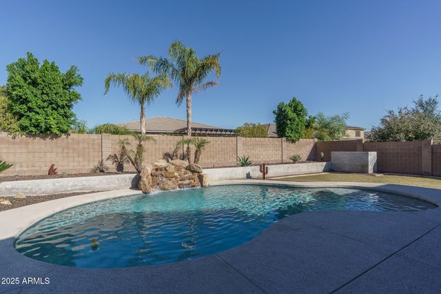 9358 W ROBIN Lane, Peoria, AZ 85383