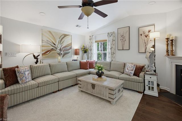 24 Collwood Court, Greensboro, NC 27409