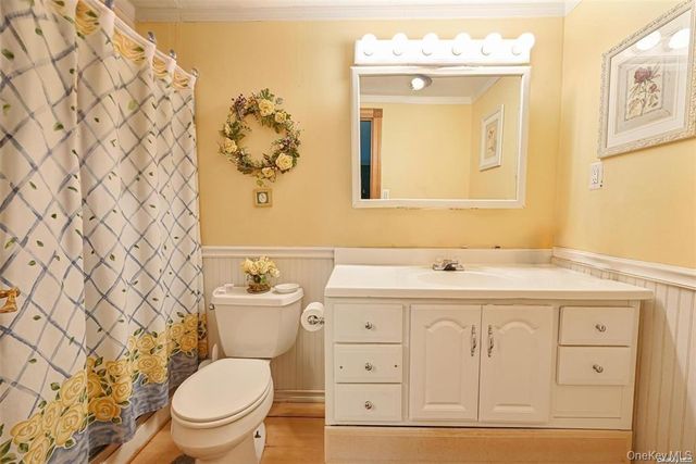 38 Glenmere Lane, Coram, NY 11727