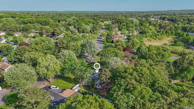 38 Glenmere Lane, Coram, NY 11727