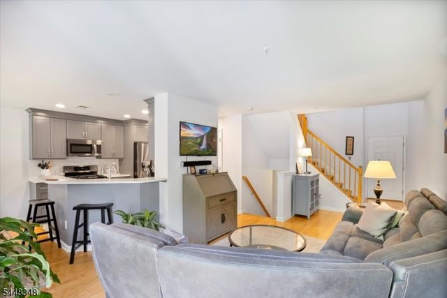 70 Carter Rd 70, Wanaque Boro, NJ 07420