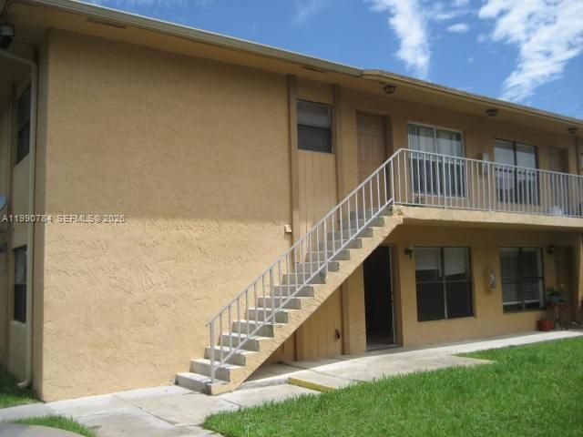 15328 SW 72 ST 8-14, Miami, FL 33193