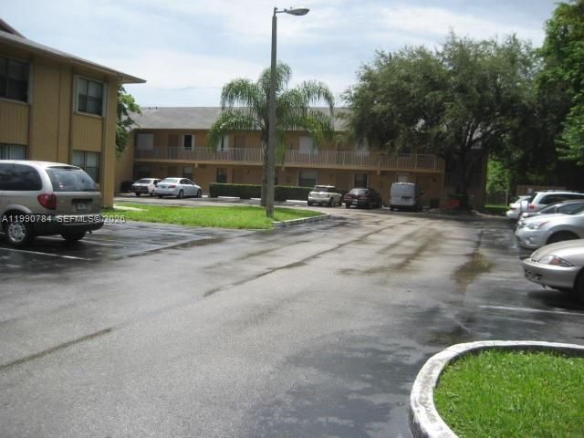 15328 SW 72 ST 8-14, Miami, FL 33193