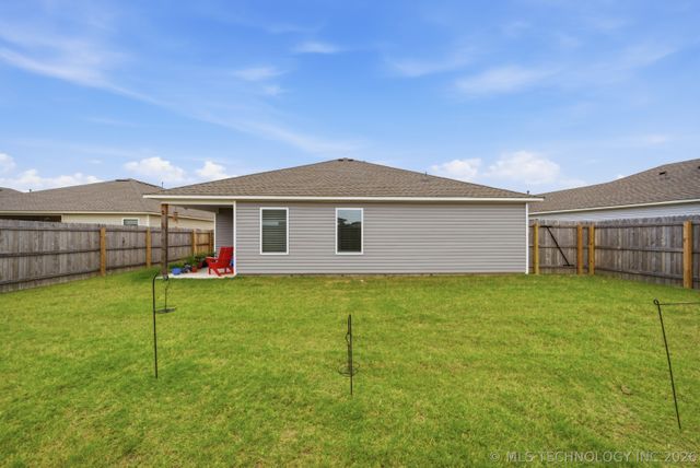 27511 E 115th Street S, Coweta, OK 74429