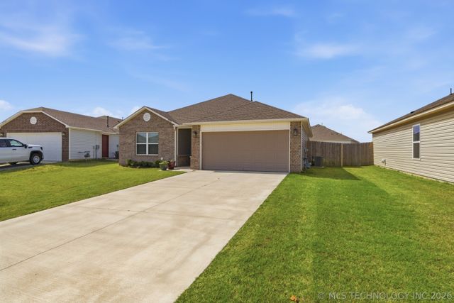 27511 E 115th Street S, Coweta, OK 74429