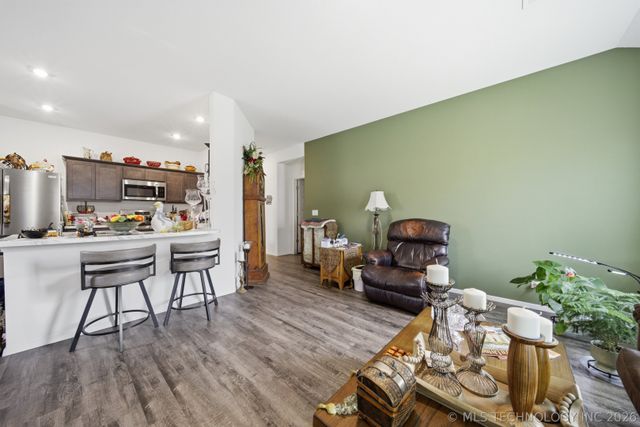 27511 E 115th Street S, Coweta, OK 74429