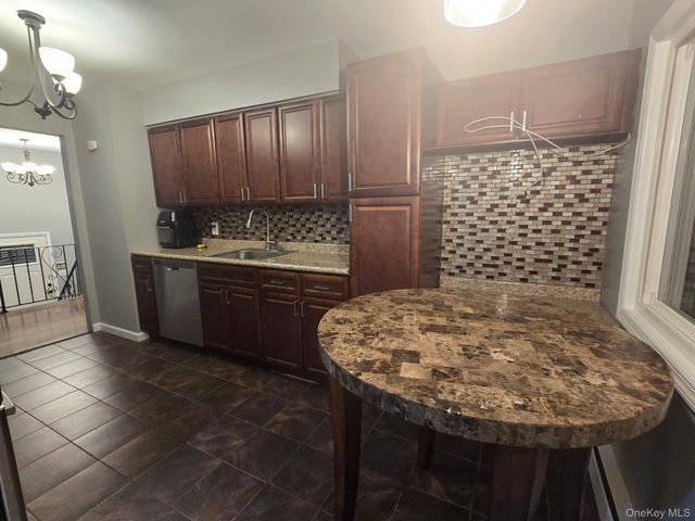 3666 Illona Lane, Oceanside, NY 11572