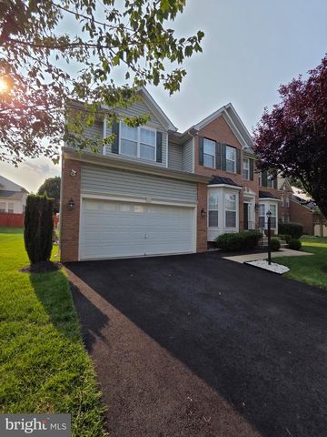 5394 MACDONALD RD, Woodbridge, VA 22193