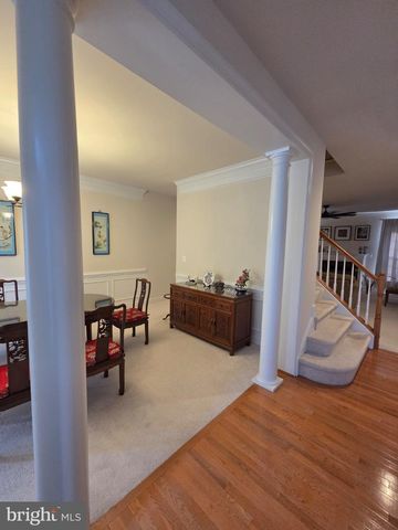 5394 MACDONALD RD, Woodbridge, VA 22193
