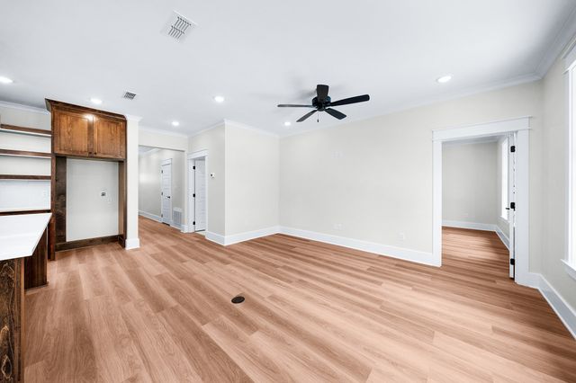 213 Turman Street, Mineola, TX 75773