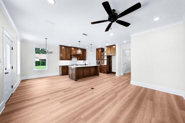 213 Turman Street, Mineola, TX 75773