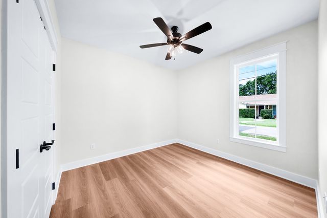 213 Turman Street, Mineola, TX 75773