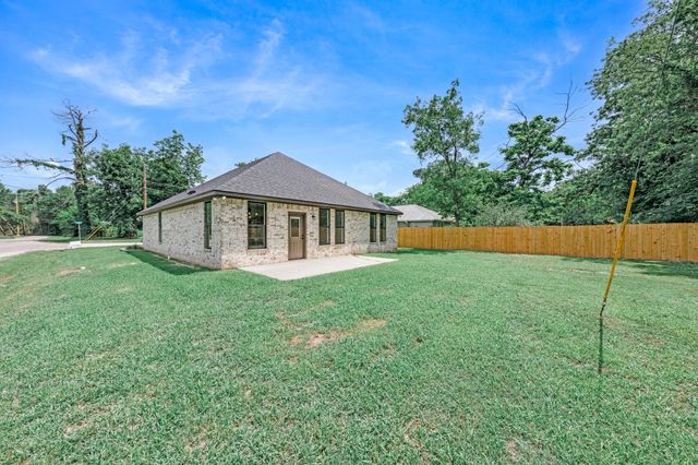 213 Turman Street, Mineola, TX 75773