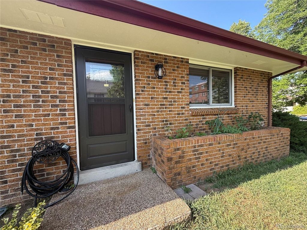 3237 S Grant Street A, Englewood, CO 80113