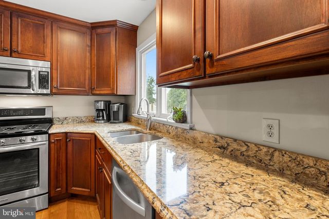 3339 PIN OAK CIR, Mountville, PA 17554