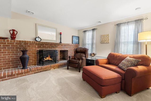 3339 PIN OAK CIR, Mountville, PA 17554