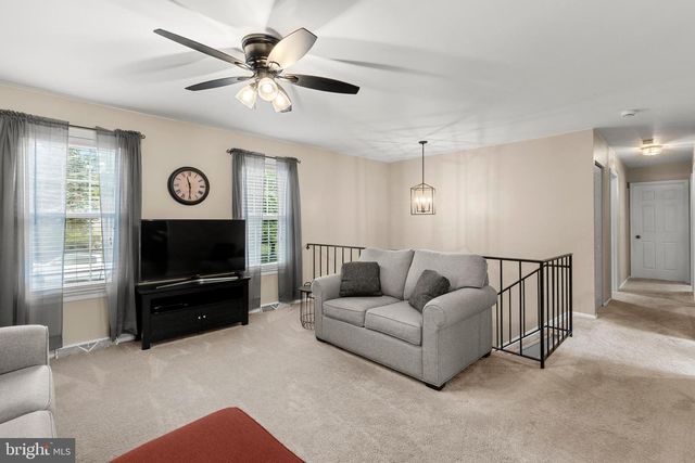 3339 PIN OAK CIR, Mountville, PA 17554