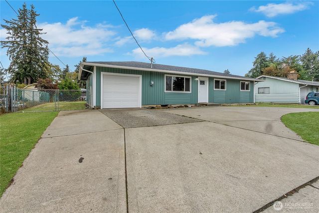 117 176th St E, Spanaway, WA 98387