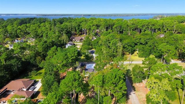 15128 Paradise Court, Willis, TX 77318