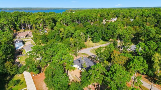 15128 Paradise Court, Willis, TX 77318