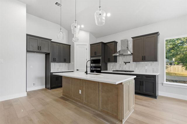 15128 Paradise Court, Willis, TX 77318