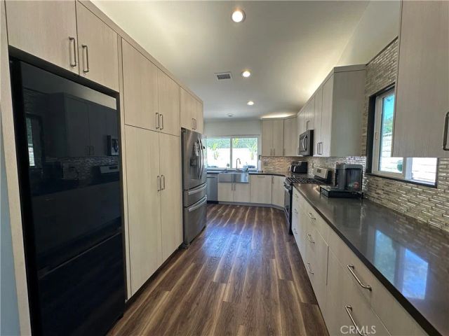 13191 Honeybee Street, Moorpark, CA 93021