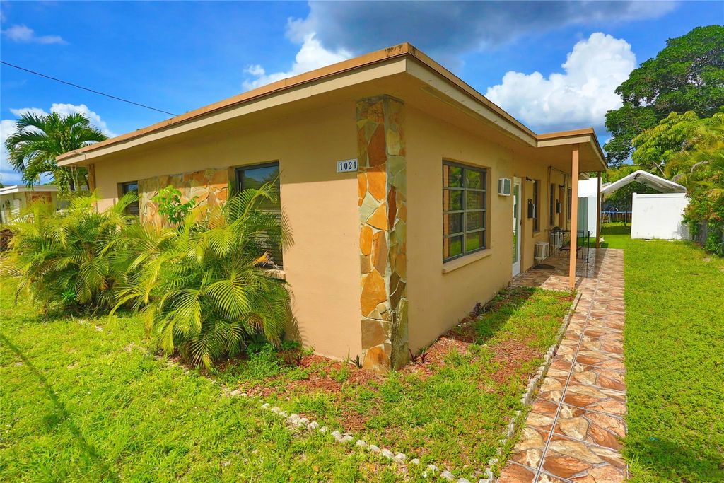 1021 SW 24th Ave, Fort Lauderdale, FL 33312